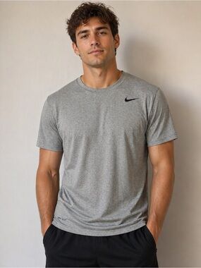 Nike Men's Gray Dri-FIT Athletic T-Shirt